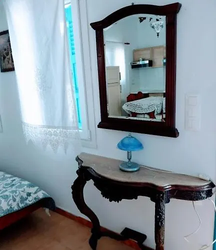 Yacht Front - No 1 アパート イオス島 チョーラ